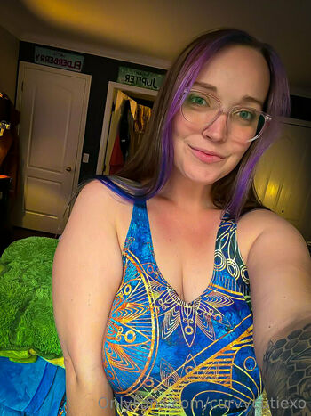 curvycutiexo