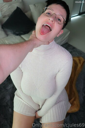 Curvyjules