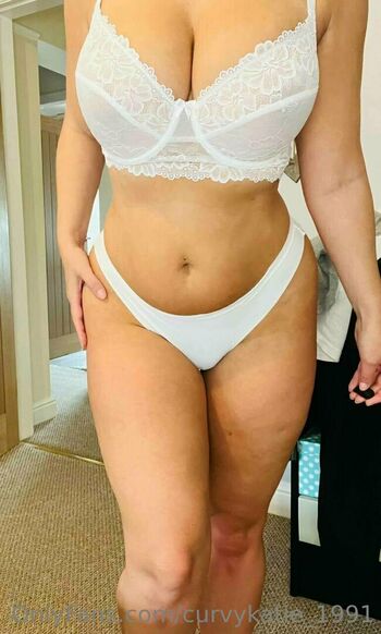 curvykatie_1991