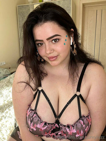 curvylizzz