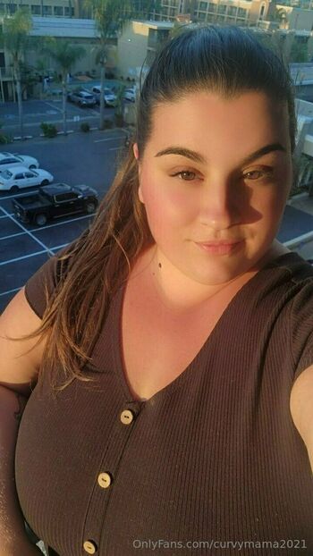 curvymama2021