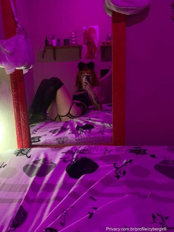 Cybergirlll