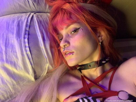 Cybergirlll