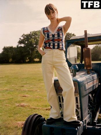 Daisy Edgar-Jones