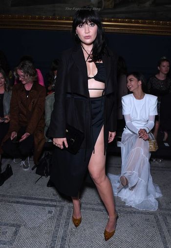 Daisy Lowe