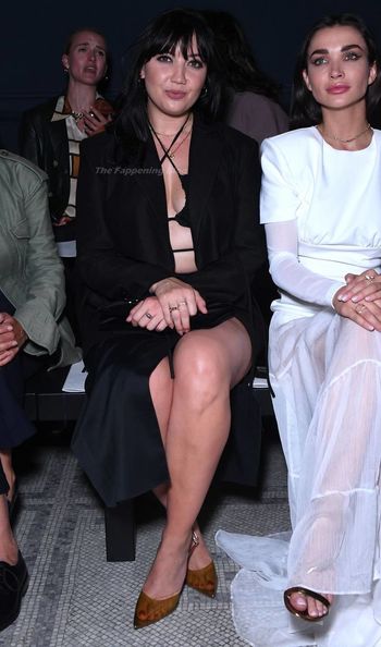 Daisy Lowe