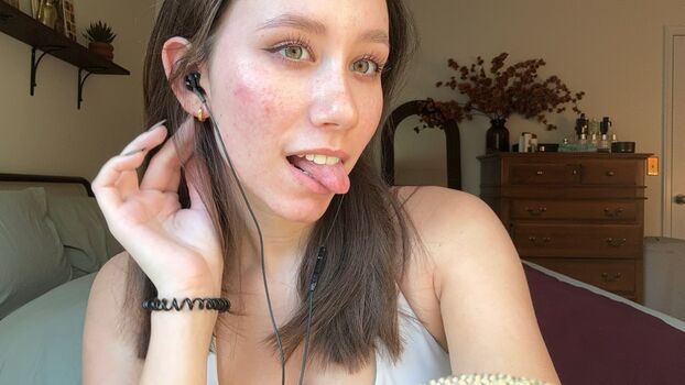 Dakota B ASMR