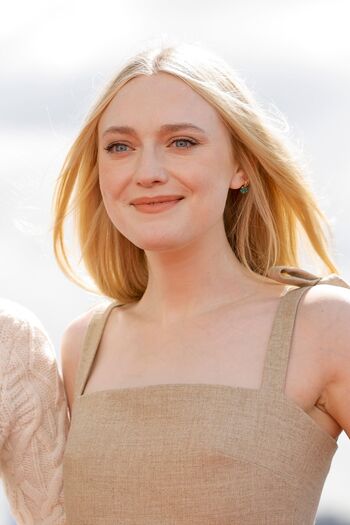 Dakota Fanning