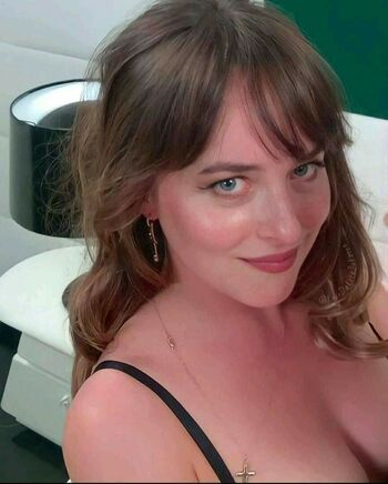 Dakota Johnson
