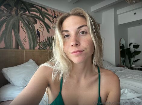 DakotaDivilla