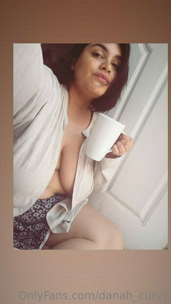 danah_curvy