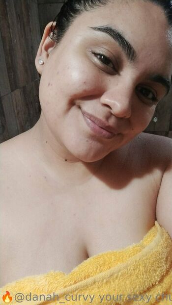 danah_curvy