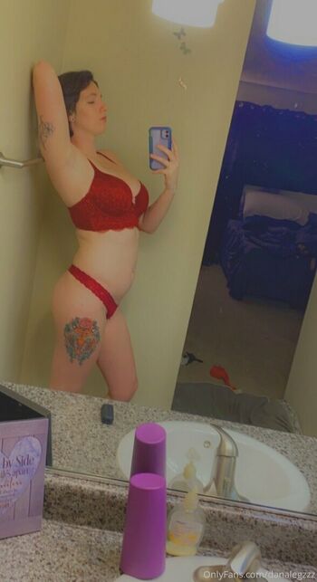 Danalegzzz