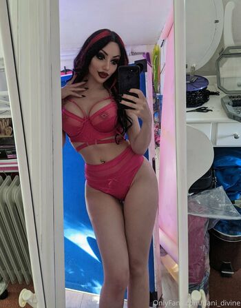 Dani Divine