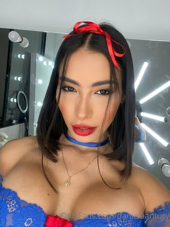Daniela Antury