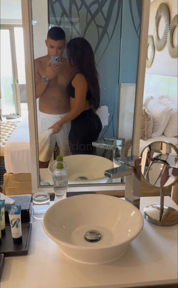 danielaoviedo___