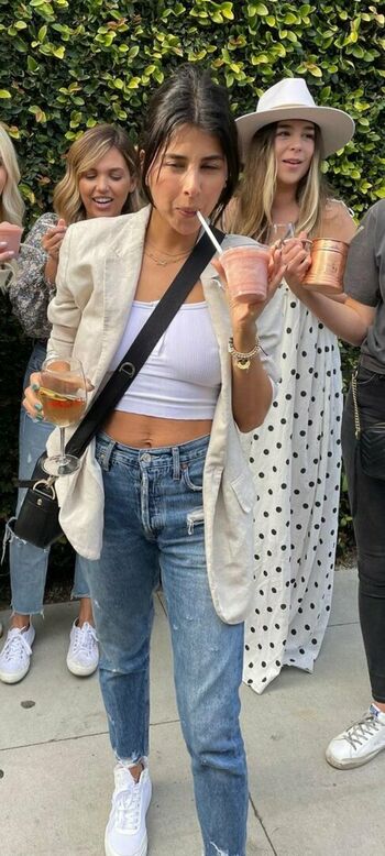 Daniella Monet