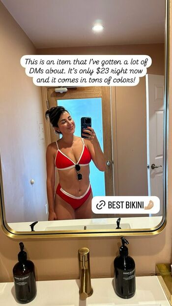 Daniella Monet