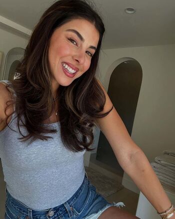 Daniella Monet