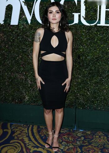 Daniella Pineda