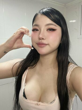 Daph ASMR