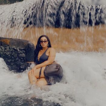 Dee Shanell