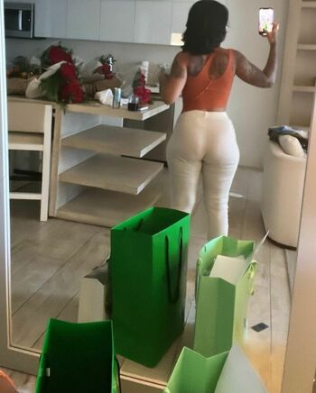 dejanicolehiott