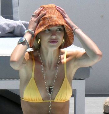 Delilah Belle Hamlin