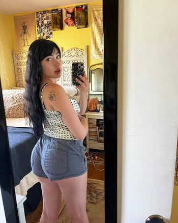 Delilah Raige
