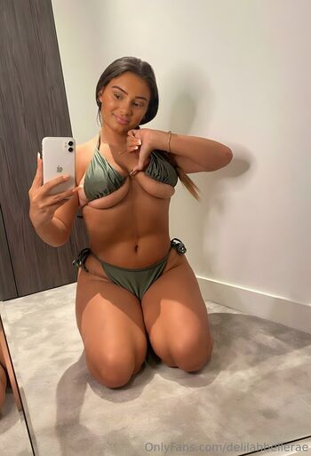 delilahbellerae