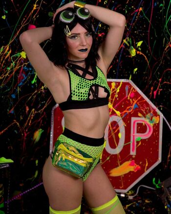 Desert Rose Cosplay