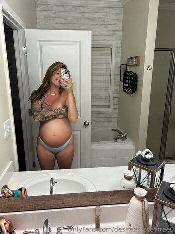 desireeluckeyfree0