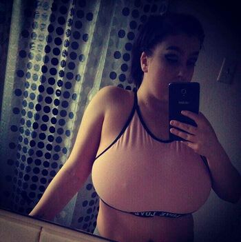 Destinee C
