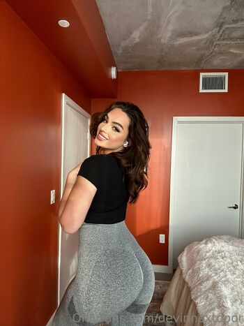 devinnextdoor