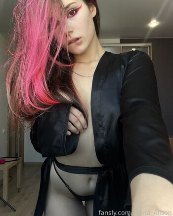 Diana_alison
