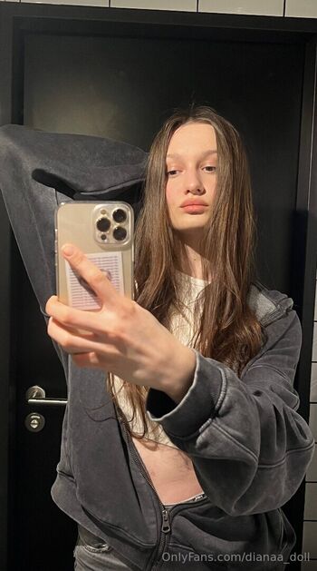 dianaa_doll