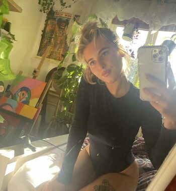 Dionne K