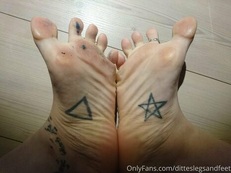ditteslegsandfeet