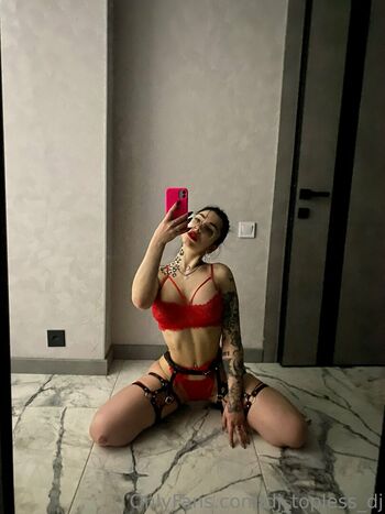 dj_topless_dj