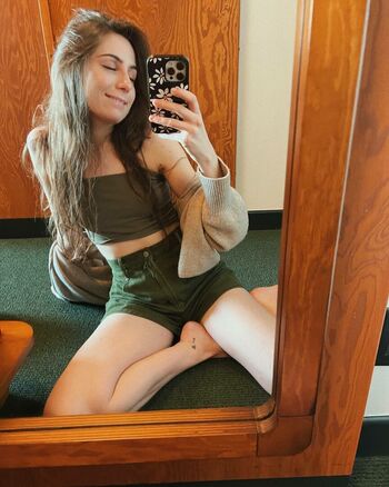 Dodie Clark