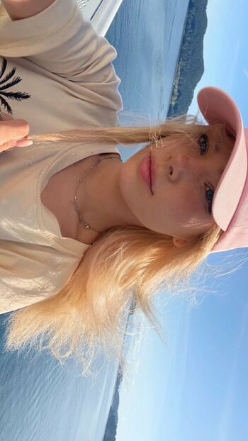 Dollblush