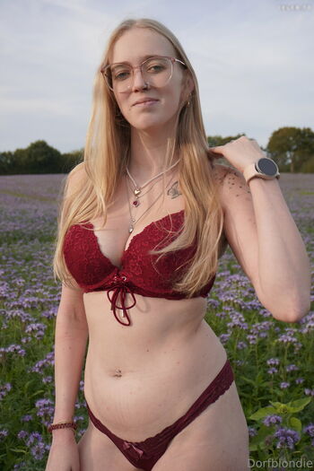 Dorfblondie