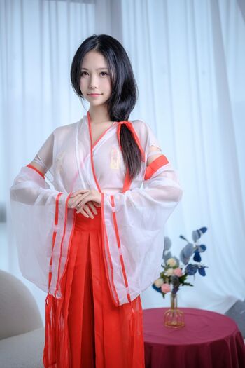 Dou Niang_li Shi 抖娘-利世