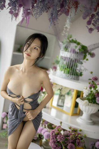 Dou Niang_li Shi 抖娘-利世