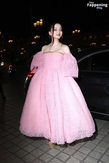 Dove Cameron
