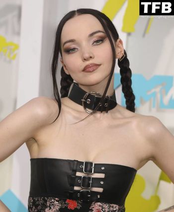 Dove Cameron