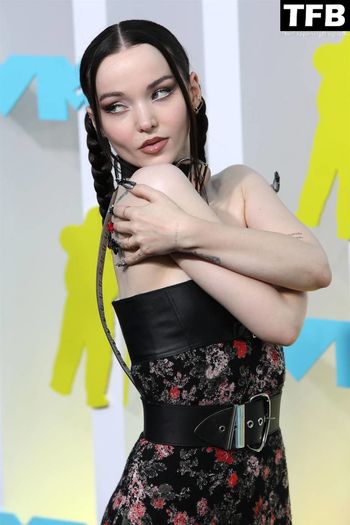 Dove Cameron