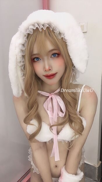 DreamlikeUwU