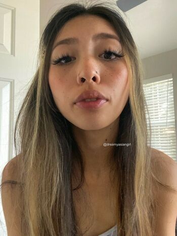 dreamyasiangirl