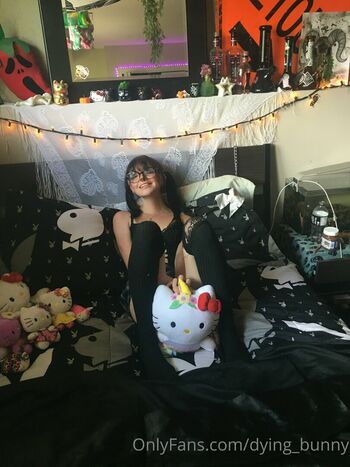 Dying_bunny